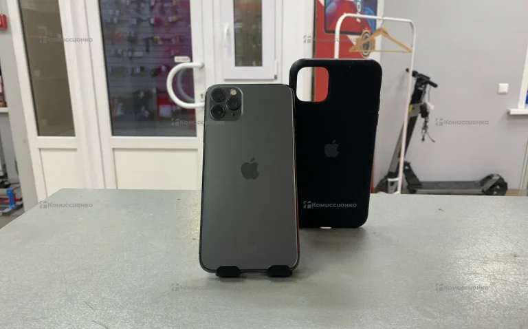 Apple iPhone 11 Pro Max 4/256 ГБ