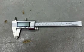 Цифровой штангенциркуль QST 0.01-150mm