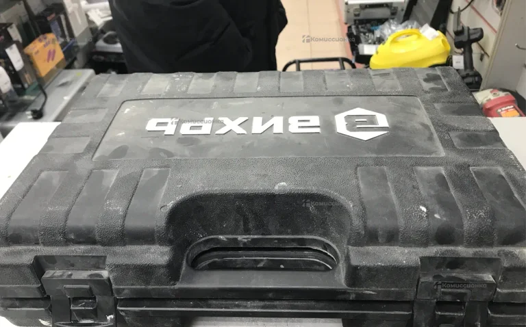 Перфоратор ВИХРЬ П-800К