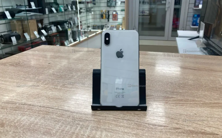 Apple iPhone XS 4/64 ГБ