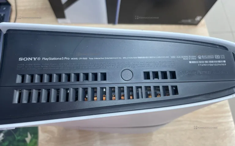 Приставка Sony PS5 Pro 2TB CFI-7000 B01