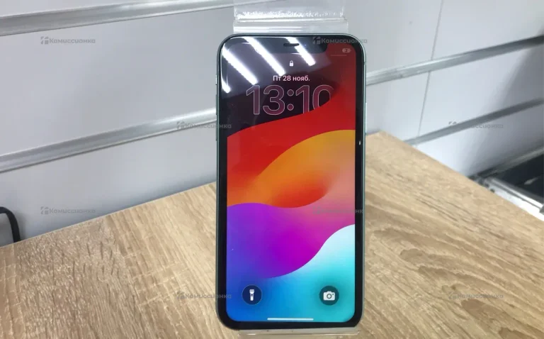 Apple iPhone 11 4/64 ГБ