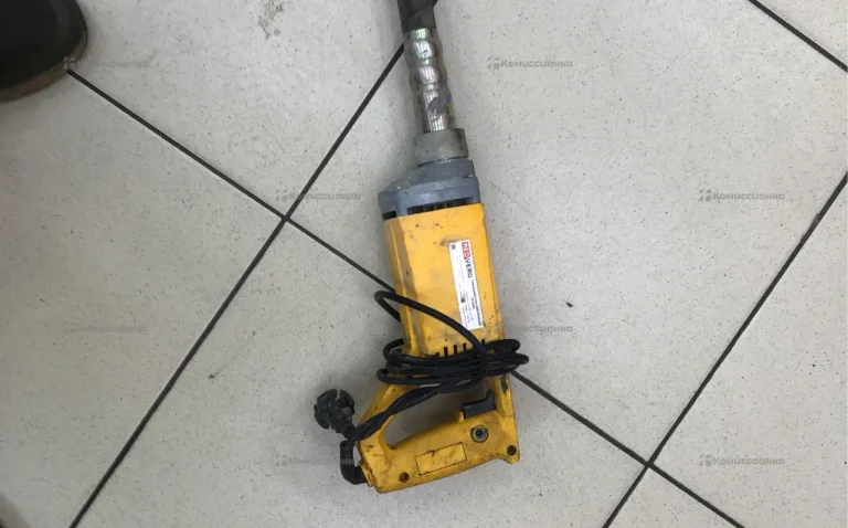 Электрический привод глубинного вибратора RedVerg