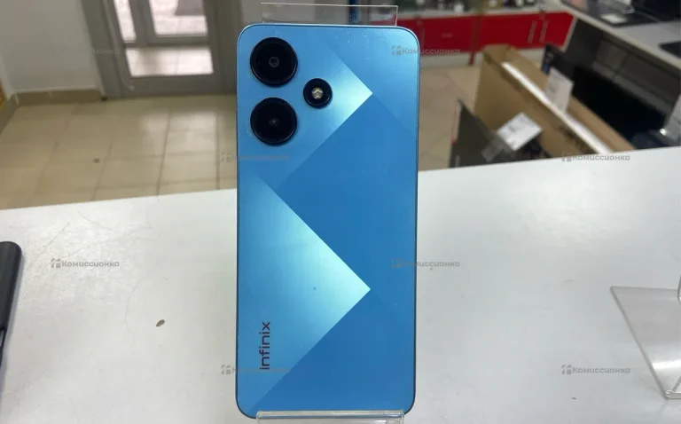 Infinix Hot 30i 8/128 ГБ