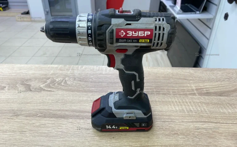 Шуруповерт проводной Зубр ДШл 141