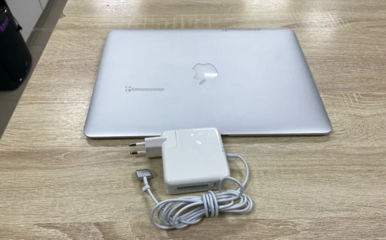 Ноутбук  MacBook Air 2017