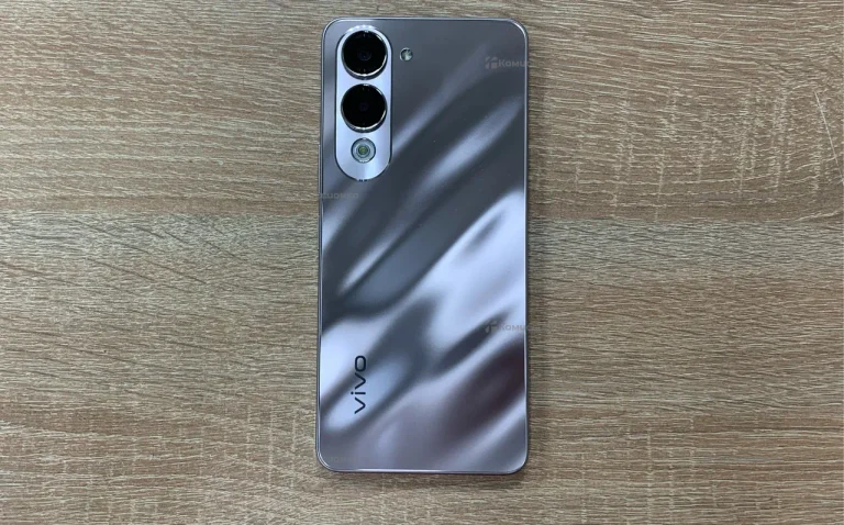 Vivo Y04 4/128 ГБ