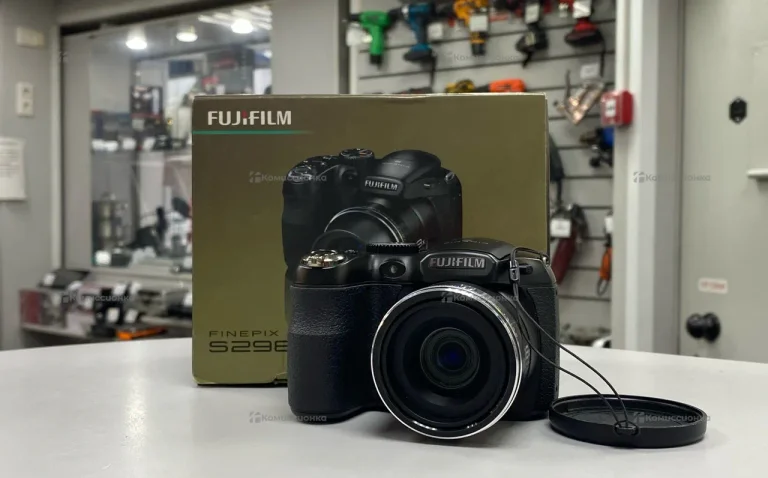 Фотоаппарат  FujFilm s2980
