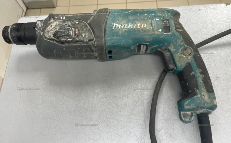 Перфоратор Makita 2470.
