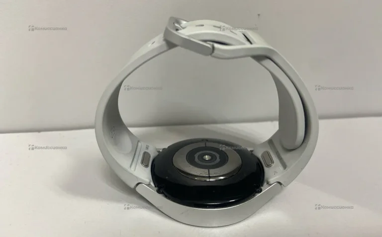 Часы Samsung Galaxy Watch 6