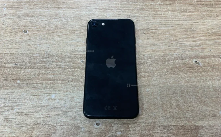 Apple iPhone SE 2020 64Gb.