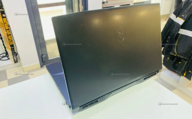 Ноутбук  MSI Katana 17 B11UCX-897XRU