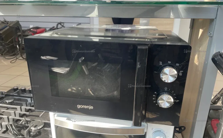 Микроволновая печь  Gorenje Mo17e1bh