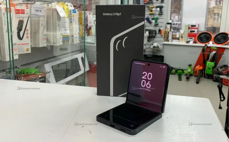 Samsung Galaxy Z Flip7 12/256 ГБ
