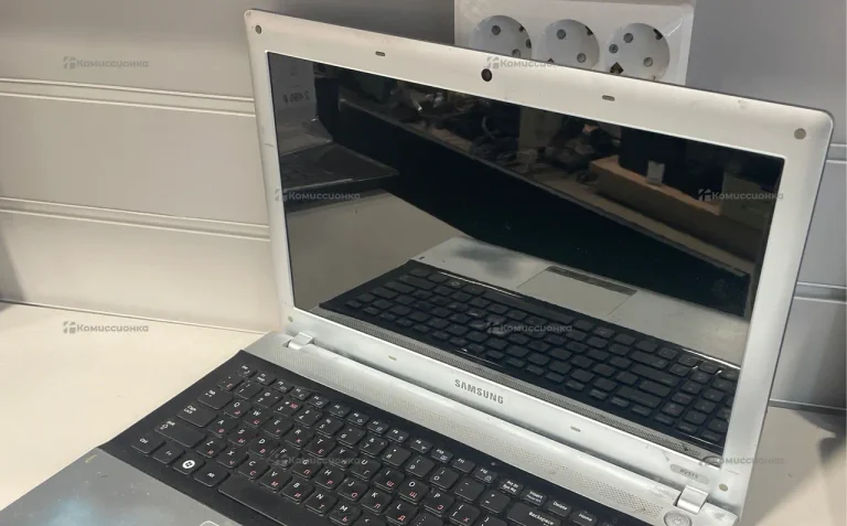 Ноутбук  Samsung RV415