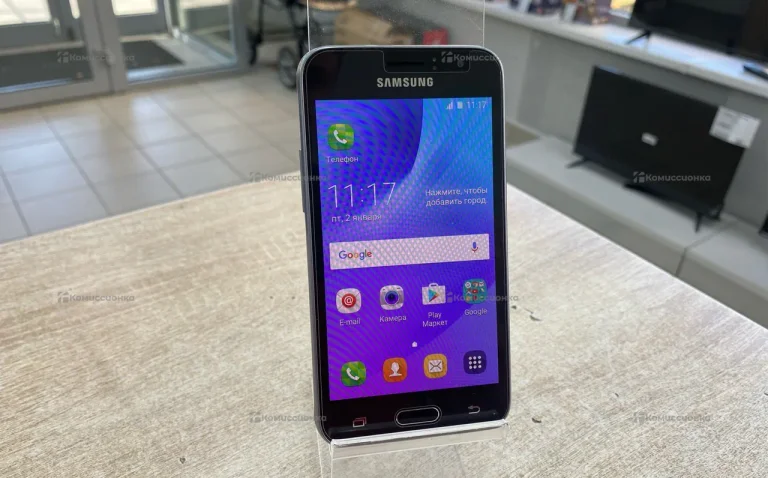 Samsung Galaxy J1 (2016) 1/8 ГБ