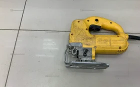 Электролобзик Dewalt.
