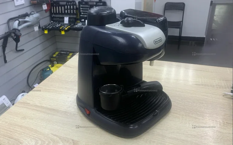 Кофемашина Delonghi EC9
