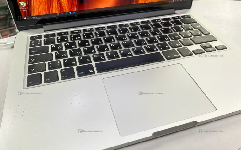 Ноутбук Apple MacBook Pro 2015 i5 8gb/120ssd