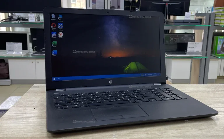 Ноутбук HP 15 ra073ur