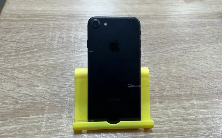 Apple iPhone 7 2/32 ГБ