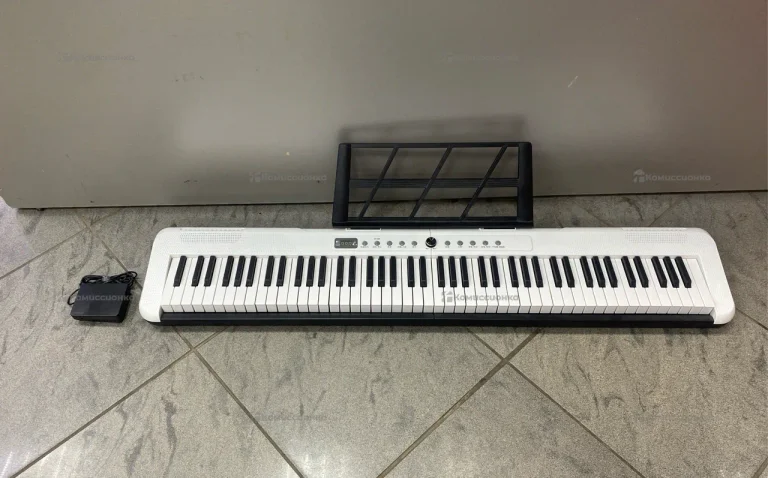 Синтезатор YS-883