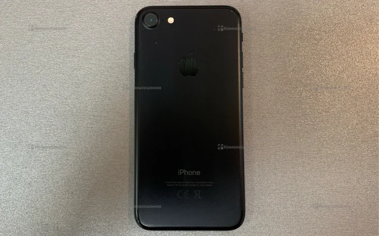 Apple iPhone 7 2/32 ГБ