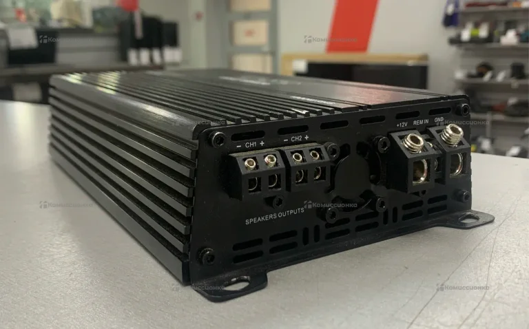 Усилитель  Deaf Bonce Atom 900.2 Pro