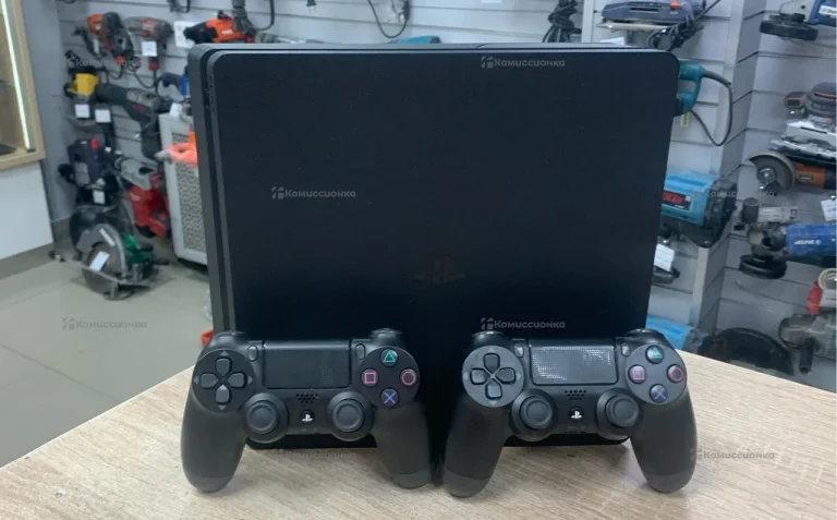 Приставка PS4 Slim 1TB