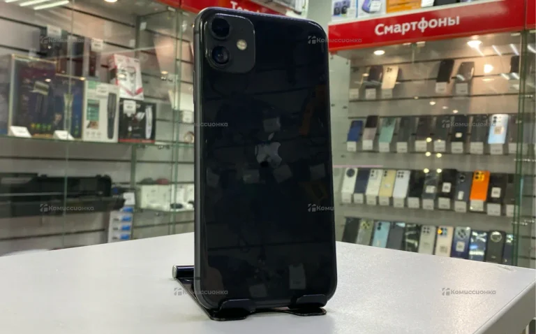 Apple iPhone 11 4/128 ГБ