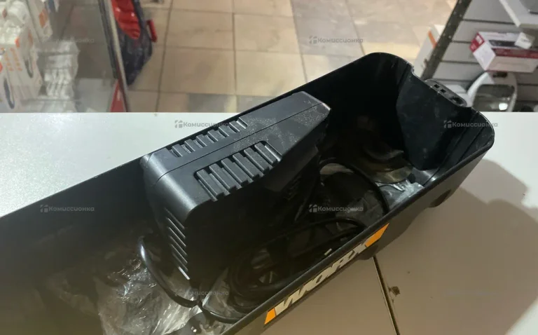 Worx реноватор аккумуляторный WX696