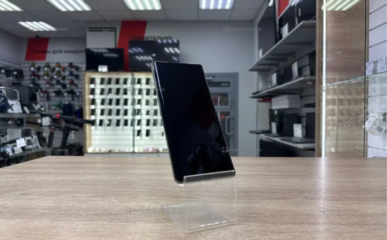 Tecno Camon 40 Pro 8/256 ГБ