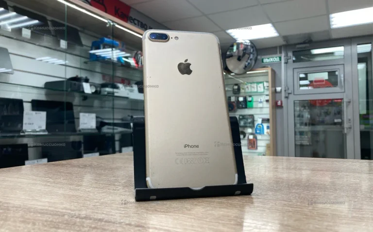 Apple iPhone 7 Plus 3/32 ГБ