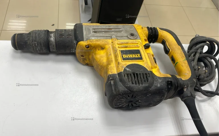 Перфоратор DeWalt D25602.