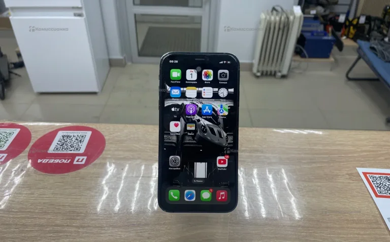 Apple iPhone XR в корпусе 13pro 128 ГБ