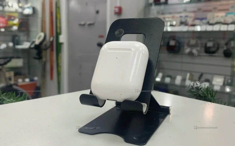 Наушники AirPods