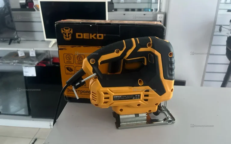 Электролобзик DEKО DKJS900