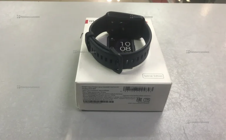 Часы  Huawei watch fit