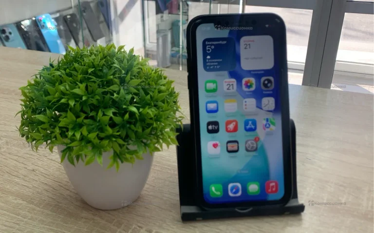 Apple iPhone 11 4/64 ГБ
