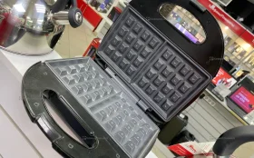 Вафельница Starwind