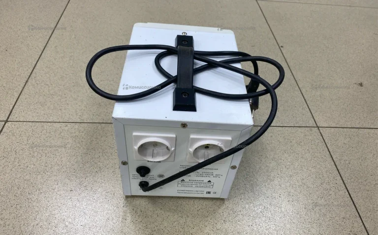 Стабилизатор POWERMAN AVS 2000D