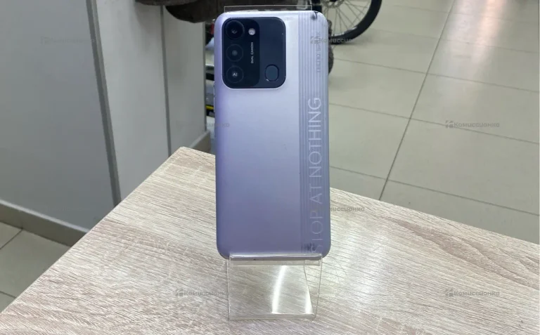 Tecno Spark 8C 4/64 ГБ