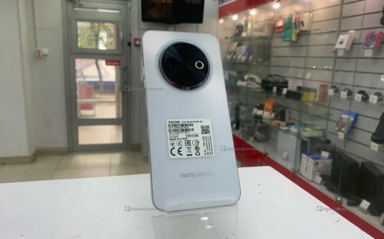 Tecno Spark 30C 4/128 ГБ