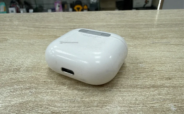 Наушники Apple AirPods 4