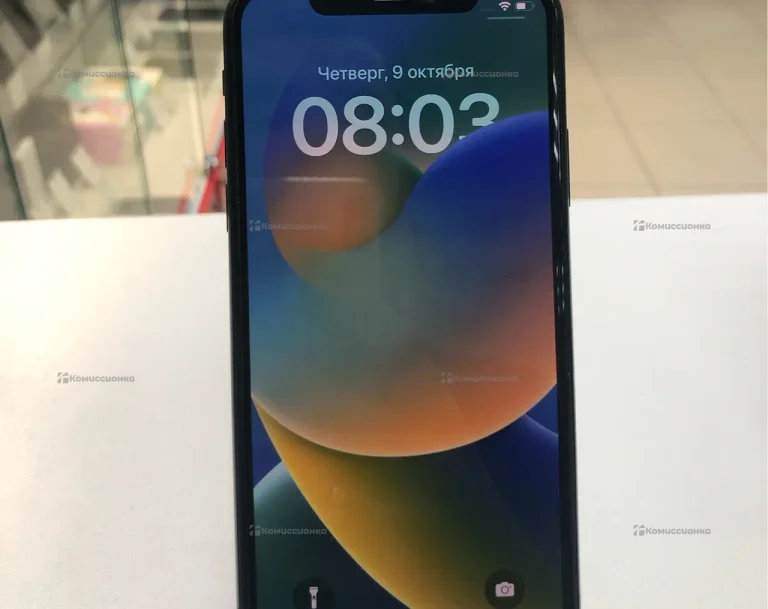 Apple iPhone X 3/64 ГБ