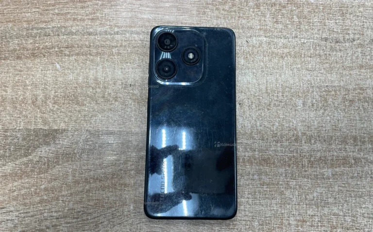 Tecno Spark 10C 4/64 ГБ