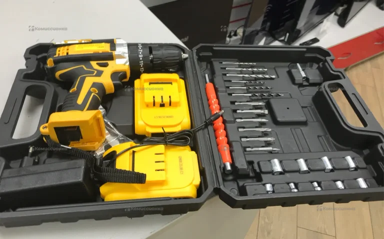 Аккумуляторная дрель-шуруповёрт DeWALT DCD700 (реп