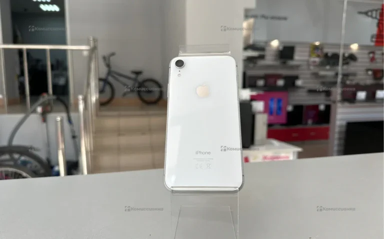 Apple iPhone Xr 64 ГБ