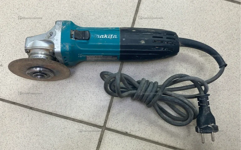 Ушм Makita GA5030