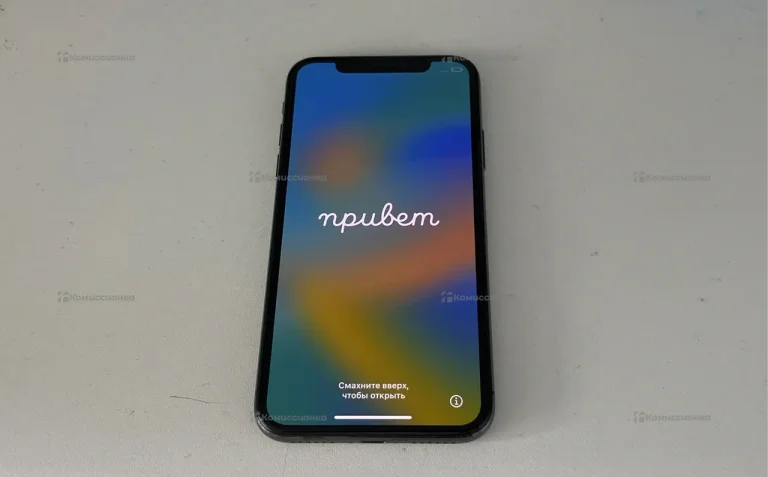 Apple iPhone X 3/64 ГБ
